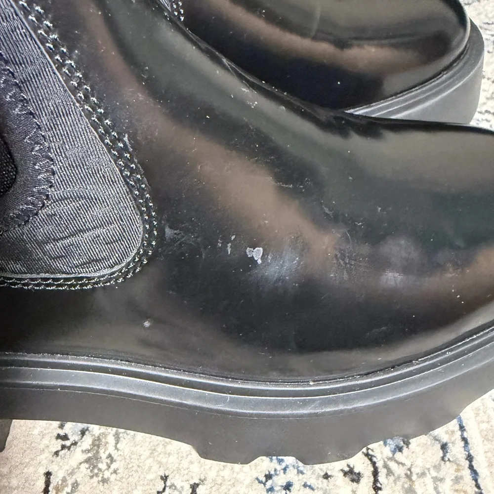 Tory Burch T Monogram Chelsea Lug Boot